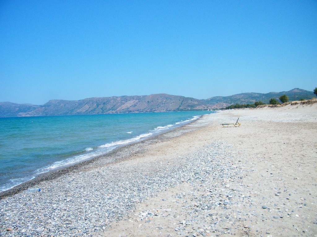 Playa de lujo en Creta: la soledad de Mithynas